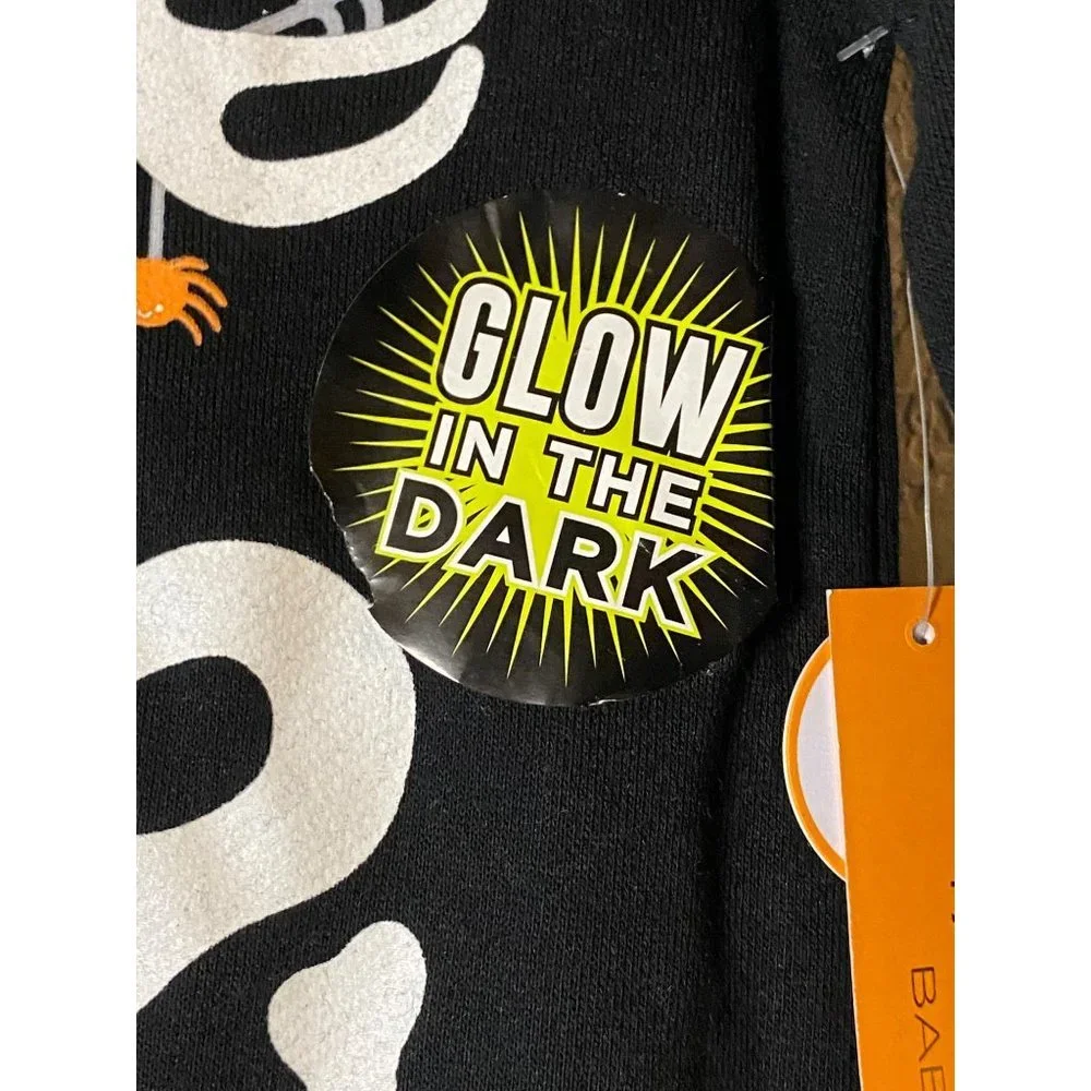 Tahari Baby Romper with Beanie‎ and glow in the dark skeleton Sz 6-9M Black
